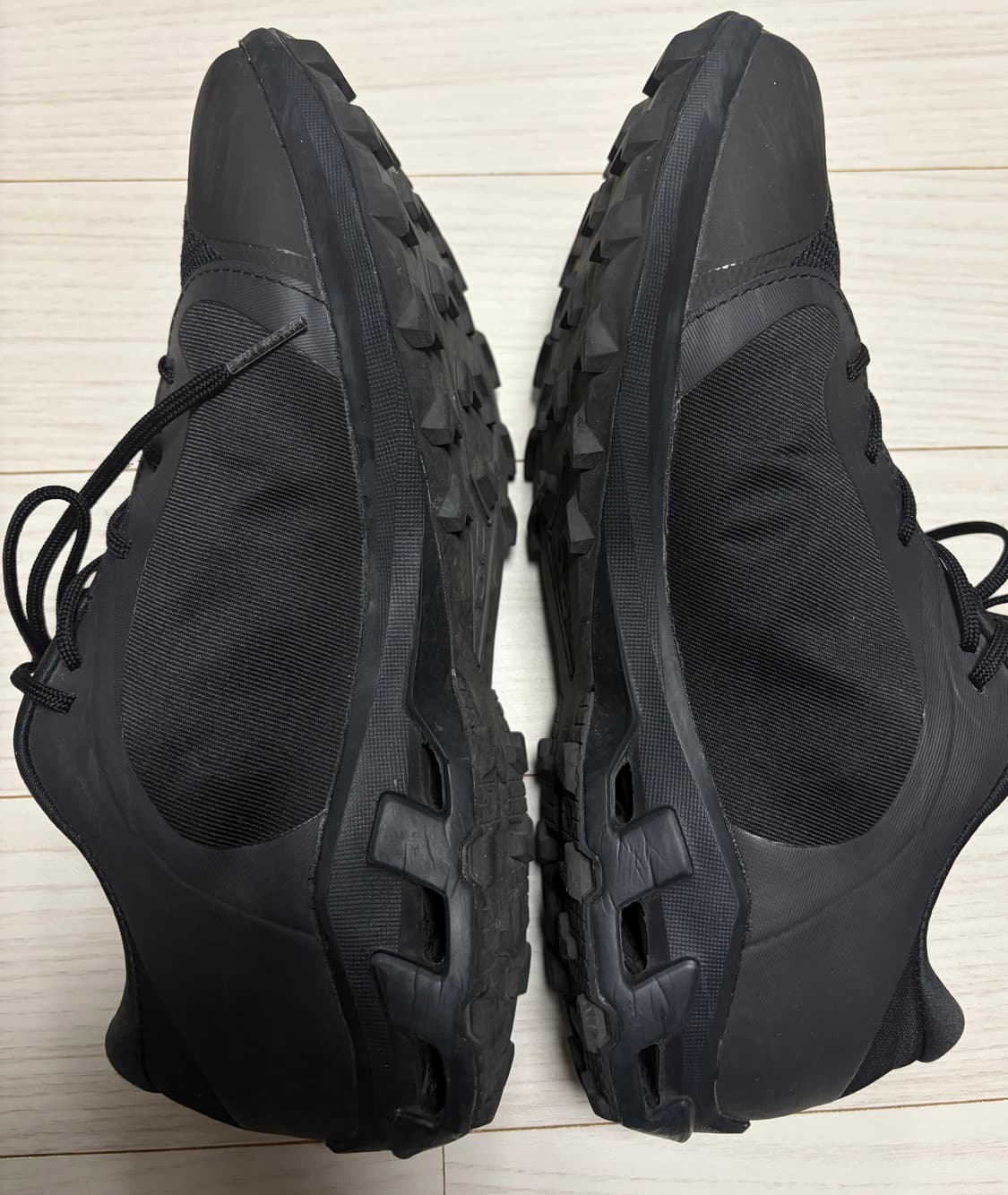 파프 온 클라우드벤쳐 피크 블랙 상품이미지2