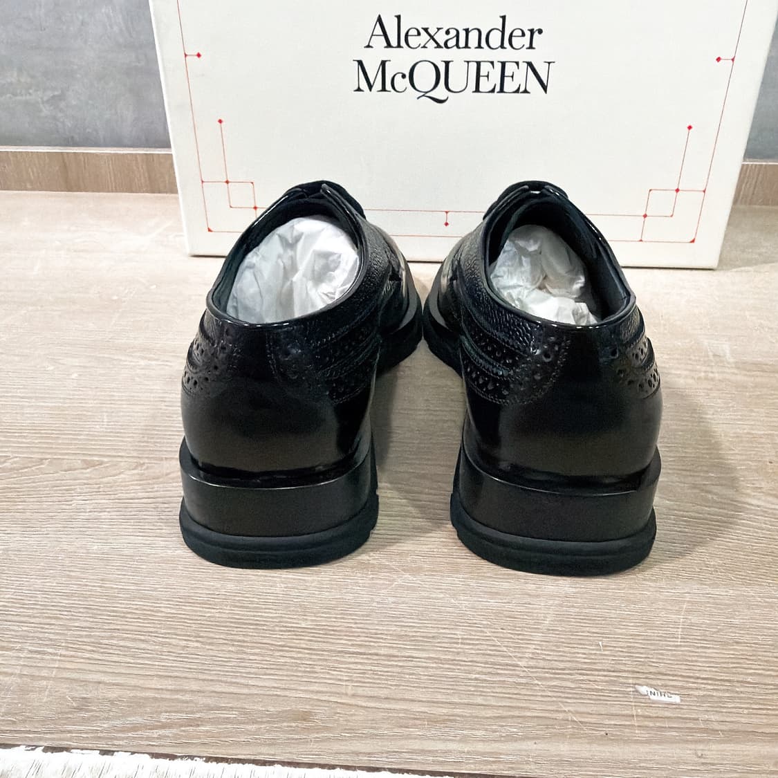 (정품/새상품) 알렉산더 맥퀸 남성 블랙 텍스처 더비 상품이미지4