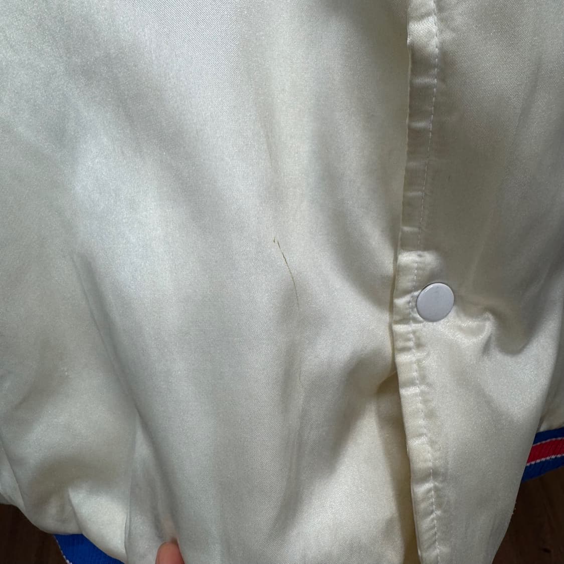 NBA X G-lll 칼뱅크 나일론 스타디움 자켓 빅로고 디테일 화이트 상품이미지7