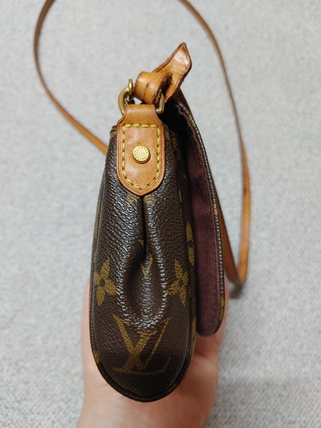 정품 루이비통 페이보릿 pm 크로스백 클러치백 상품이미지5