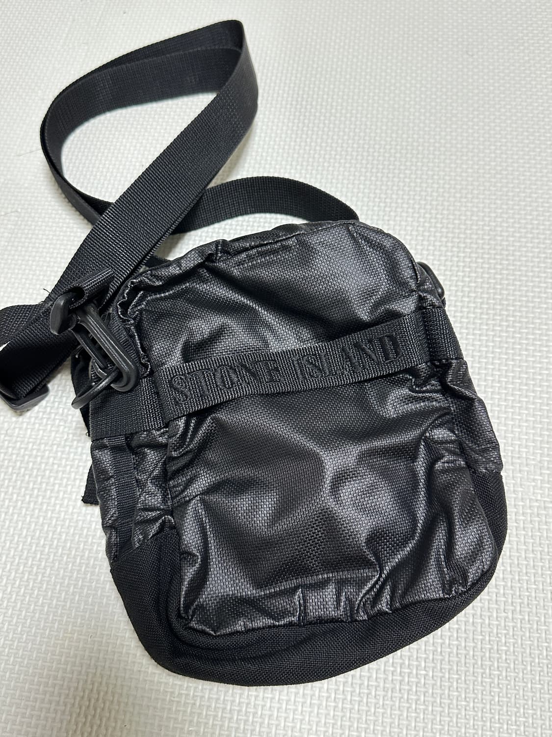 스톤아일랜드 크로스백 상품이미지2