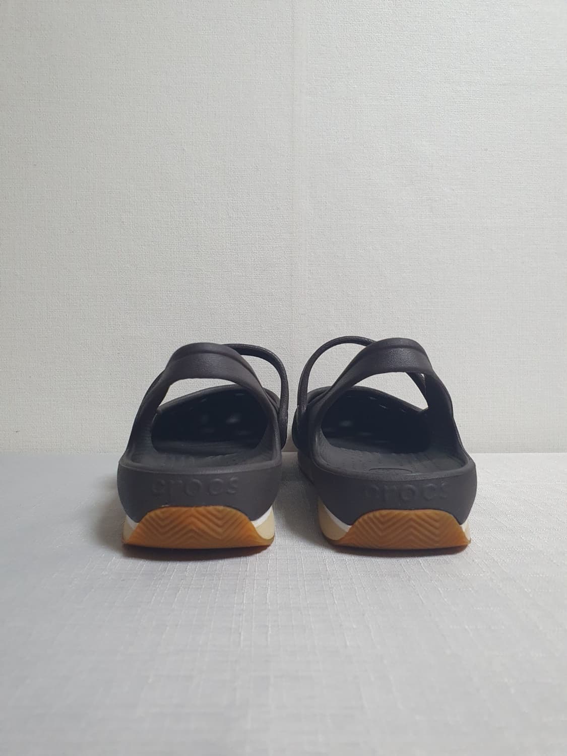 크록스 레트로 메리제인 샌들 에스프레소 W7 240mm 상품이미지4