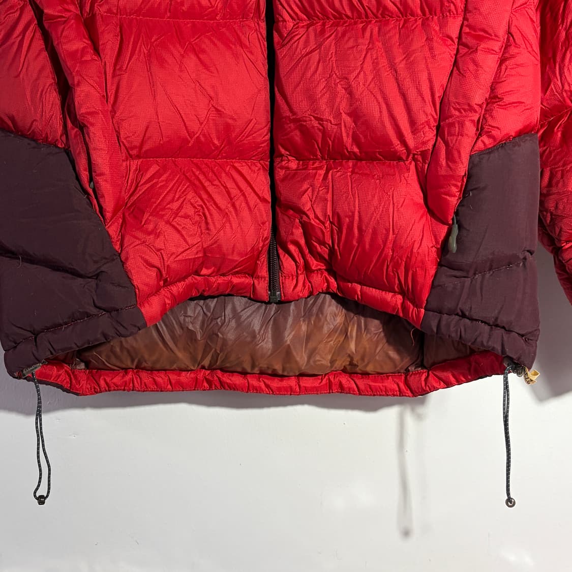 살로몬 레드 투톤 다운 패딩 자켓 상품이미지2