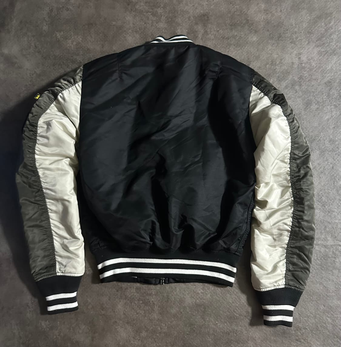 알파 인더스트리 리버시블 양면 MA-1 항공점퍼 상품이미지2