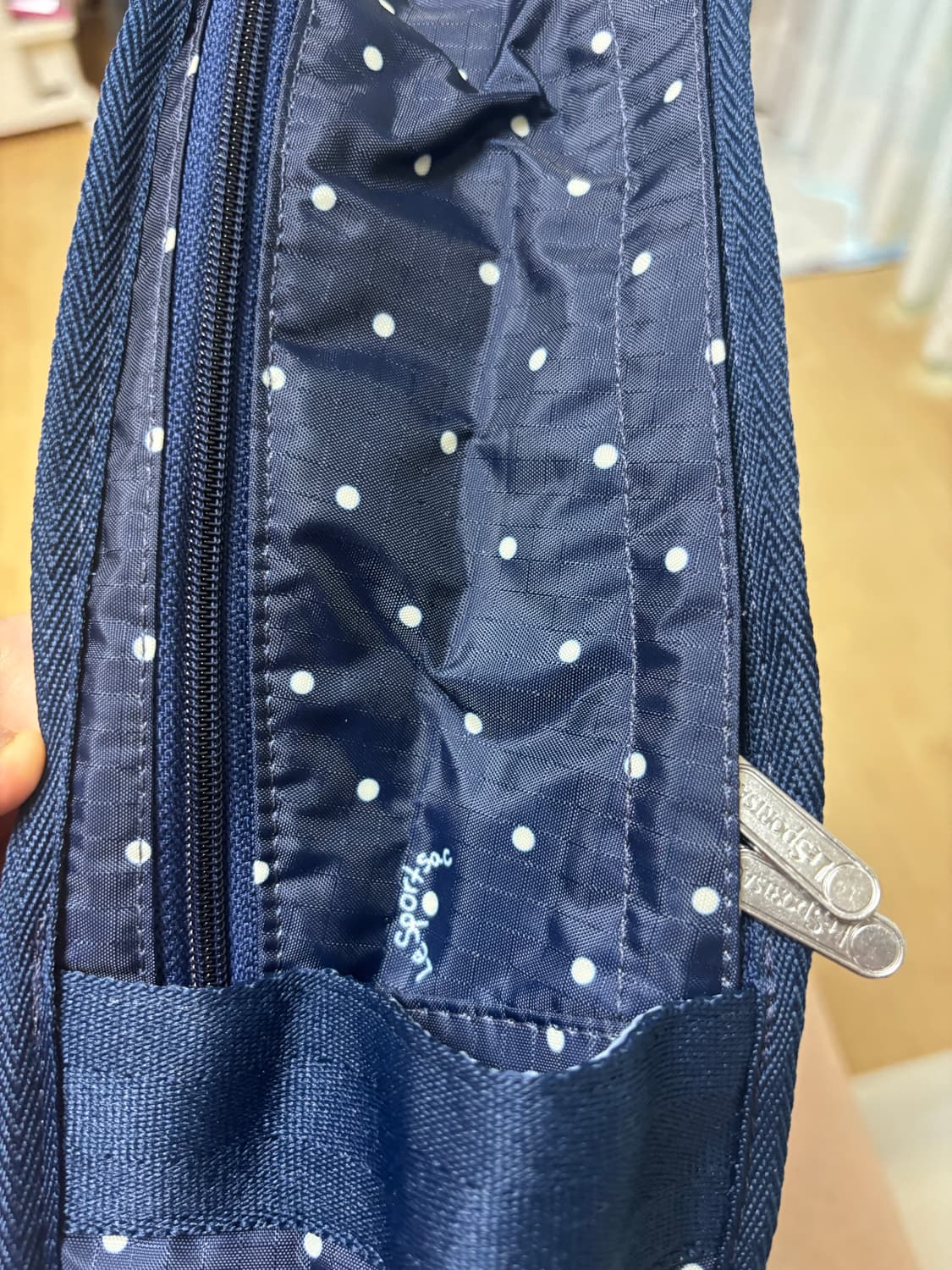 미사용 새상품 레스포삭 네이비 땡땡이 도트 백팩 상품이미지4