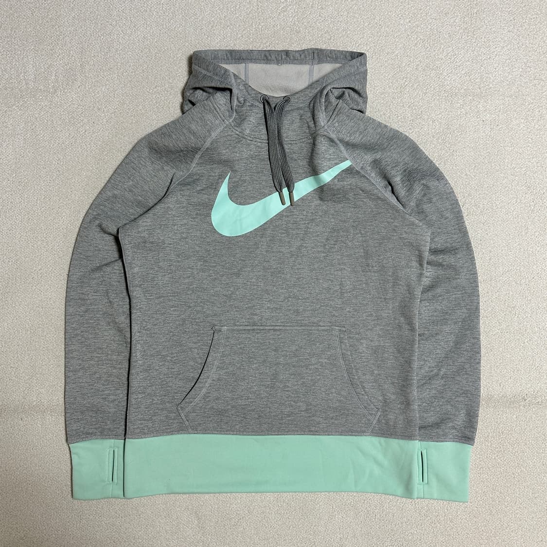 나이키 써마 핏 후드티 상품이미지2