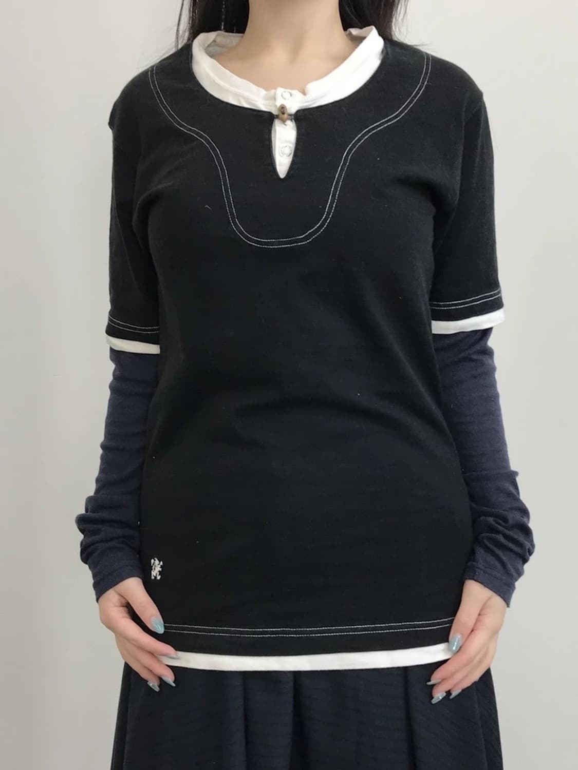 R.Newbold Contrast Henley T Shirt 상품이미지3