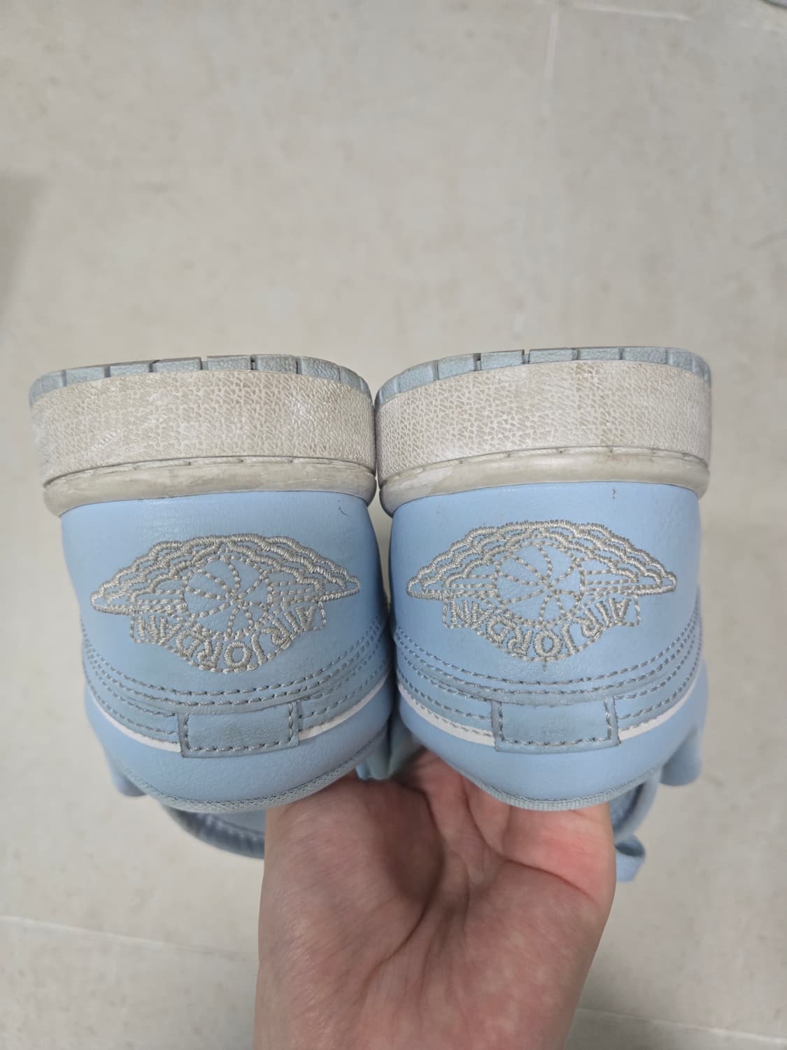 (W) 조던 1 로우 화이트 아이스 블루 240 상품이미지4