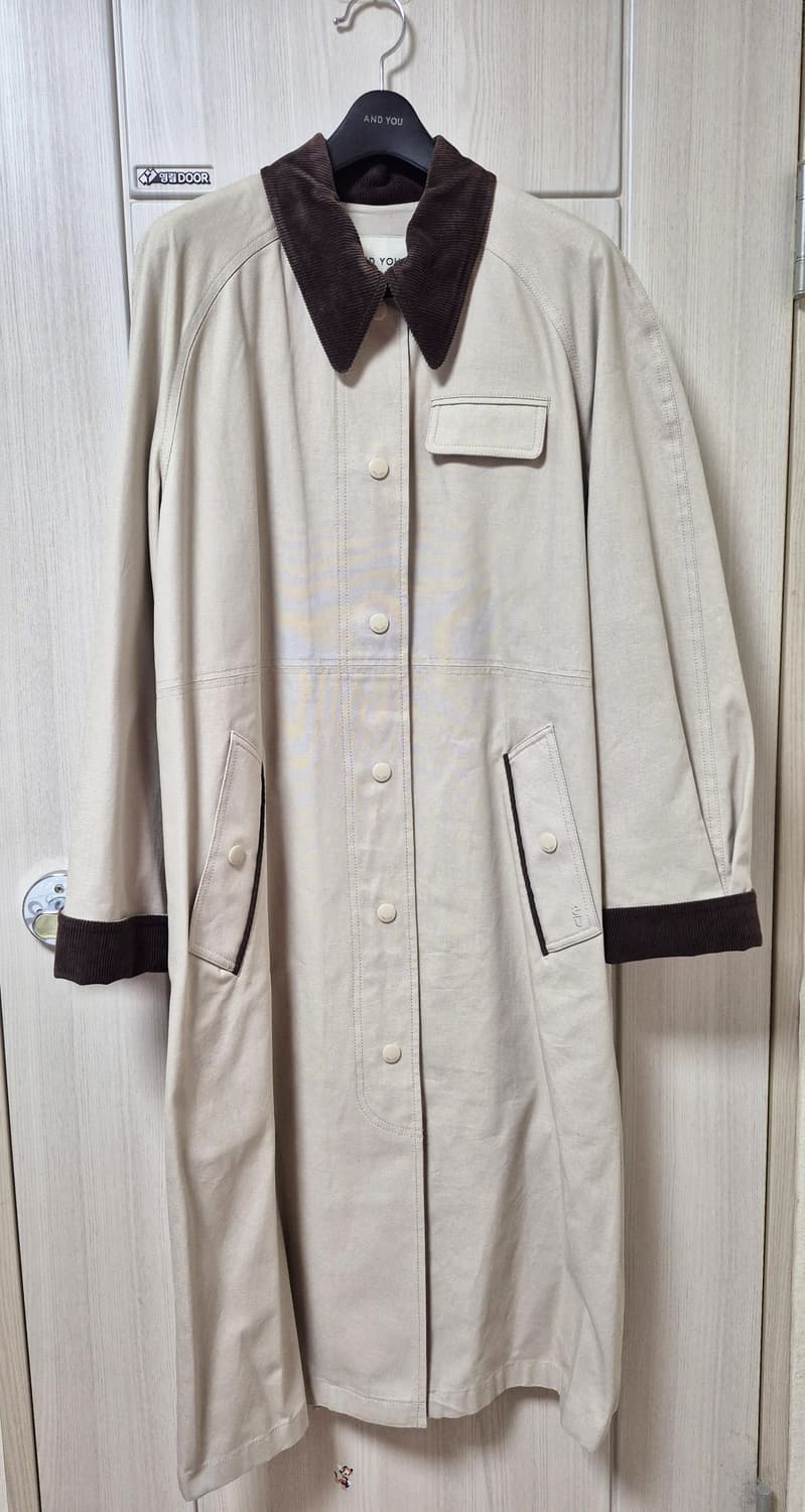 앤유(ANDYOU) 베이지 코듀로이 배색 트렌치코트 상품이미지1