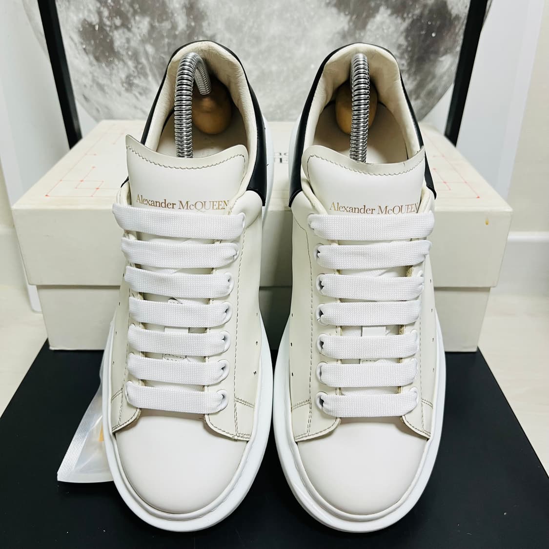 정품 39.5) 알렉산더 맥퀸 오버솔 스니커즈 255~260 상품이미지3