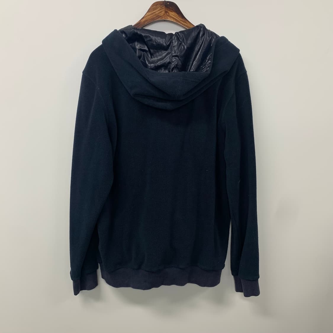 게스 스펠아웃 네이비 플리스 후드집업 상품이미지3