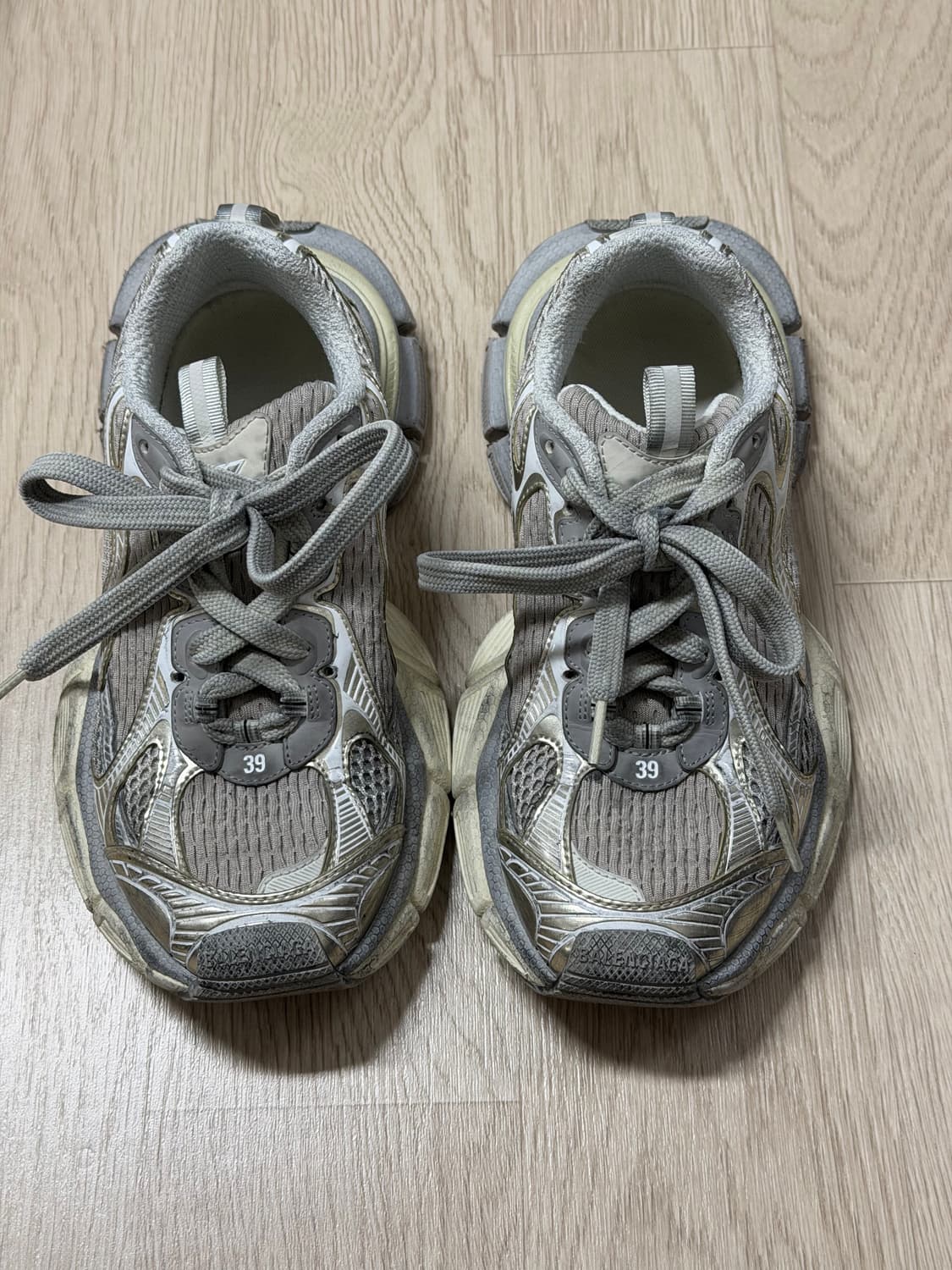 발렌시아가 3xl 에그쉘 39 상품이미지1