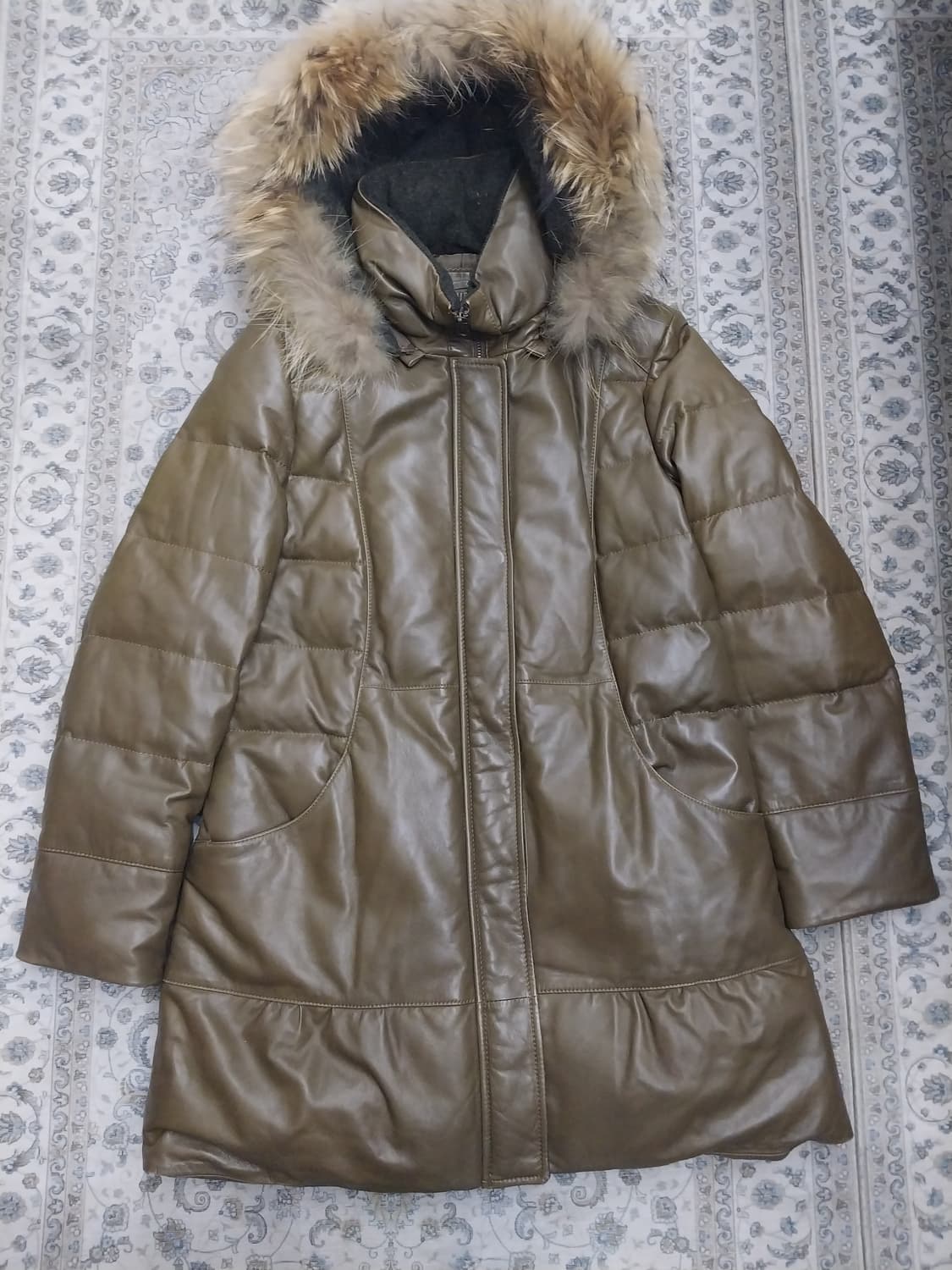 TUBE 양가죽 후드 퍼 패딩코트 (후드분리됨) 상품이미지1