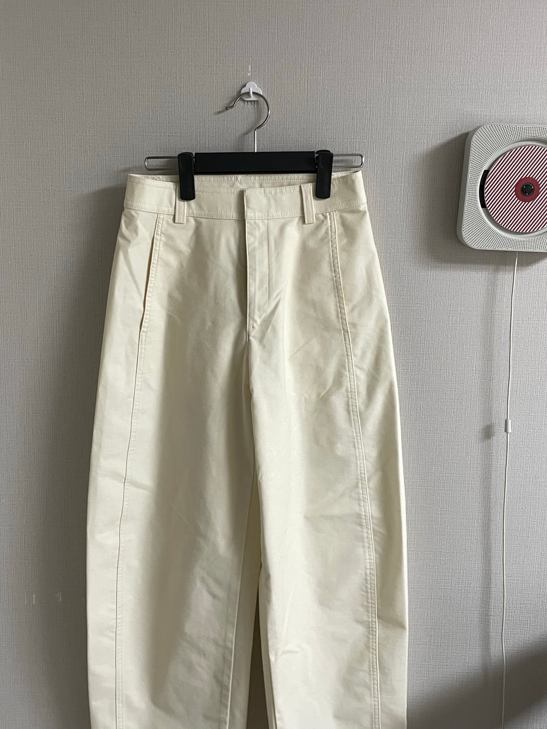 [유니클로] 저지배럴레그팬츠 S/오프화이트 상품이미지1