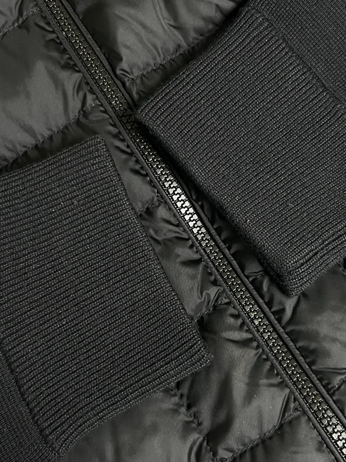 [정품] 25FW M 몽클레어 니트패딩 울 가디건 블랙 상품이미지3