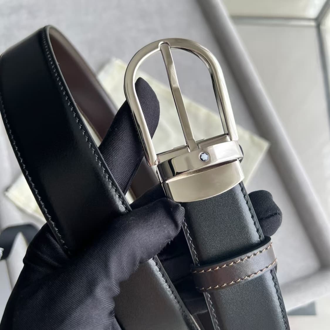 【정품】몽블랑 리버서블 가죽 벨트 90cm/3.5cm 실버 버클 상품이미지4
