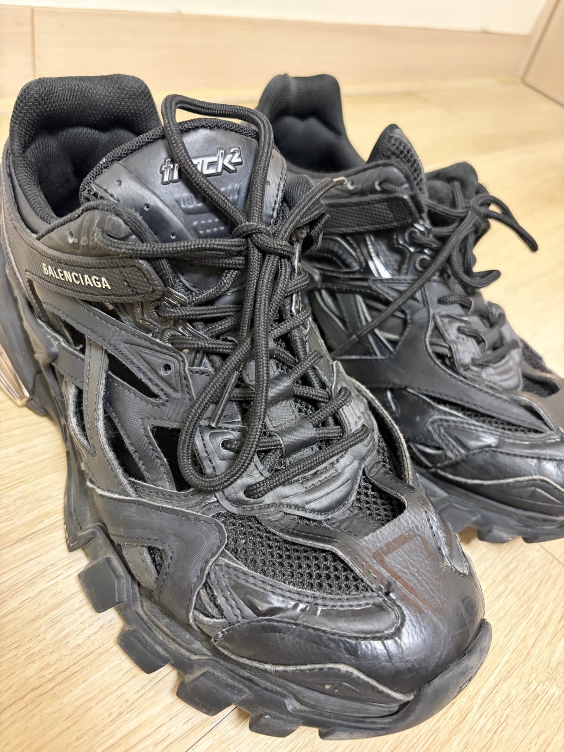 발렌시아가 트랙2 블랙 42 상품이미지1