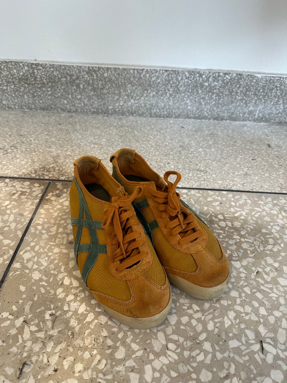 Onitsuka tiger shoes 상품이미지1