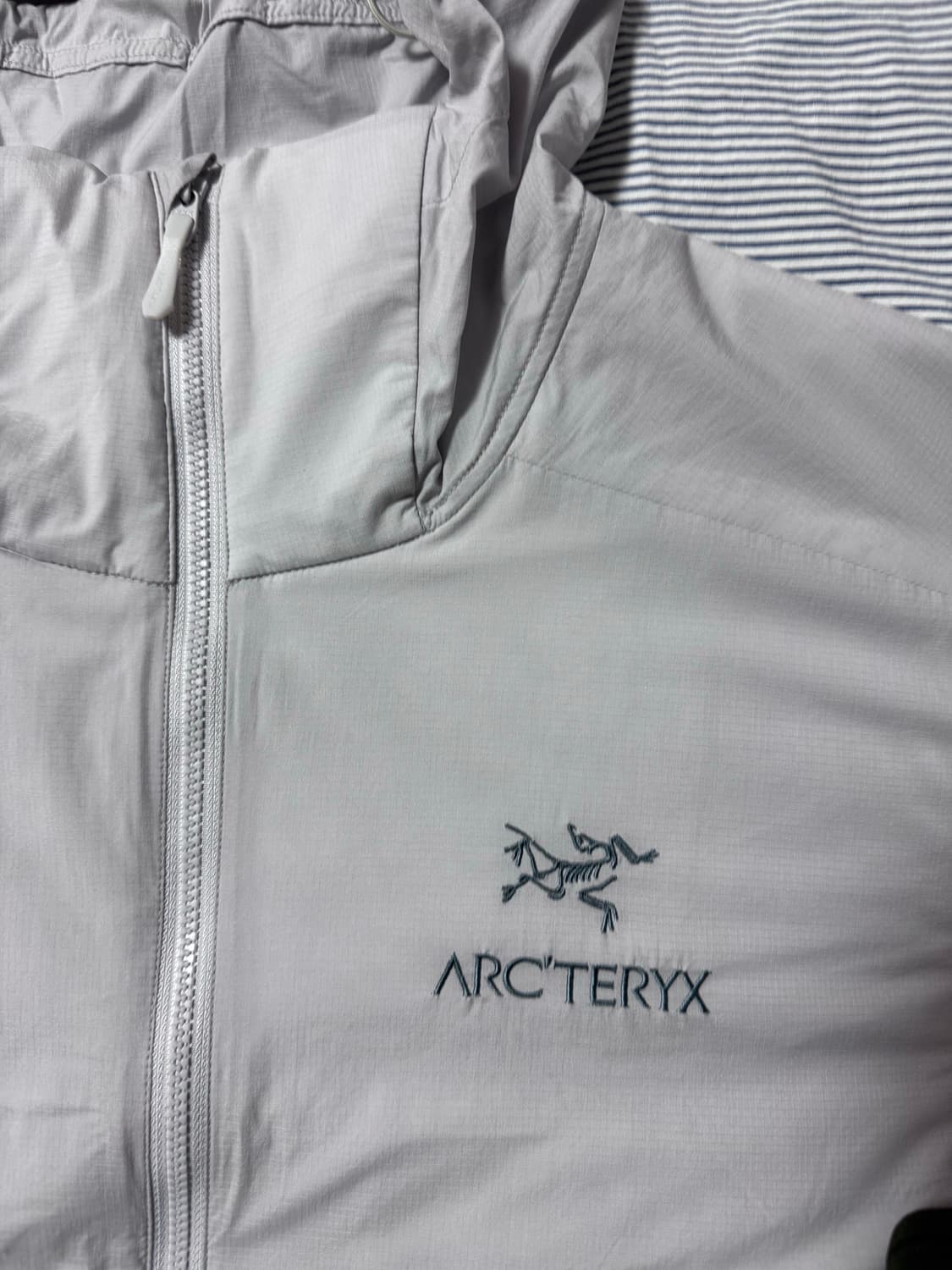 아크테릭스 아톰 SL 후디 솔리튜드 상품이미지5