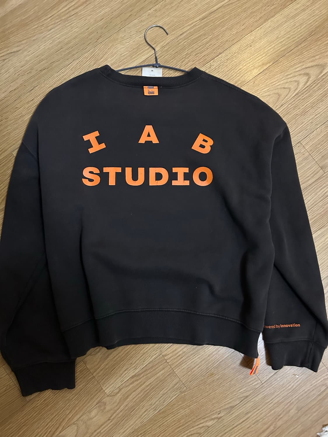 아이앱스튜디오 두산 맨투맨 M사이즈 판매합니다 상품이미지6