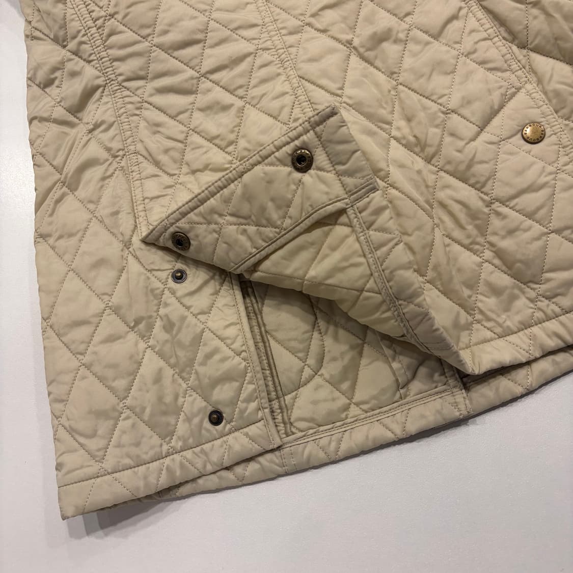 [40] 바버 퀼팅 비드넬 자켓 아이보리 C156 상품이미지9