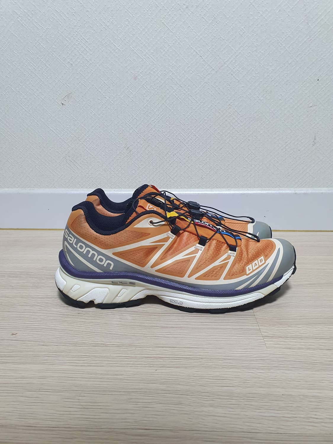 살로몬 XT-6 애프리콧 버프 트레킹화 280 상품이미지1