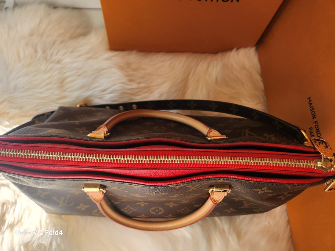 루이비통 팔라스 모노그램 MM 명품가방 판매합니다. 상품이미지4