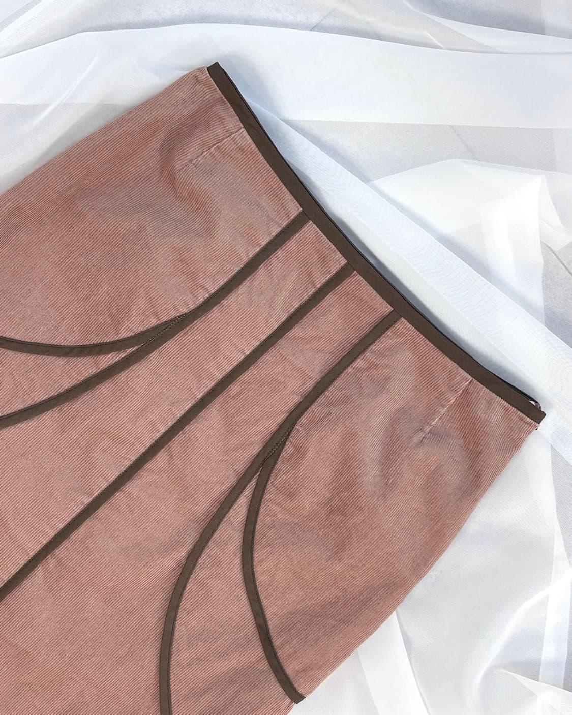 LOUNIE 인디핑크 모카 파이핑 코듀로이 미디 스커트 상품이미지5