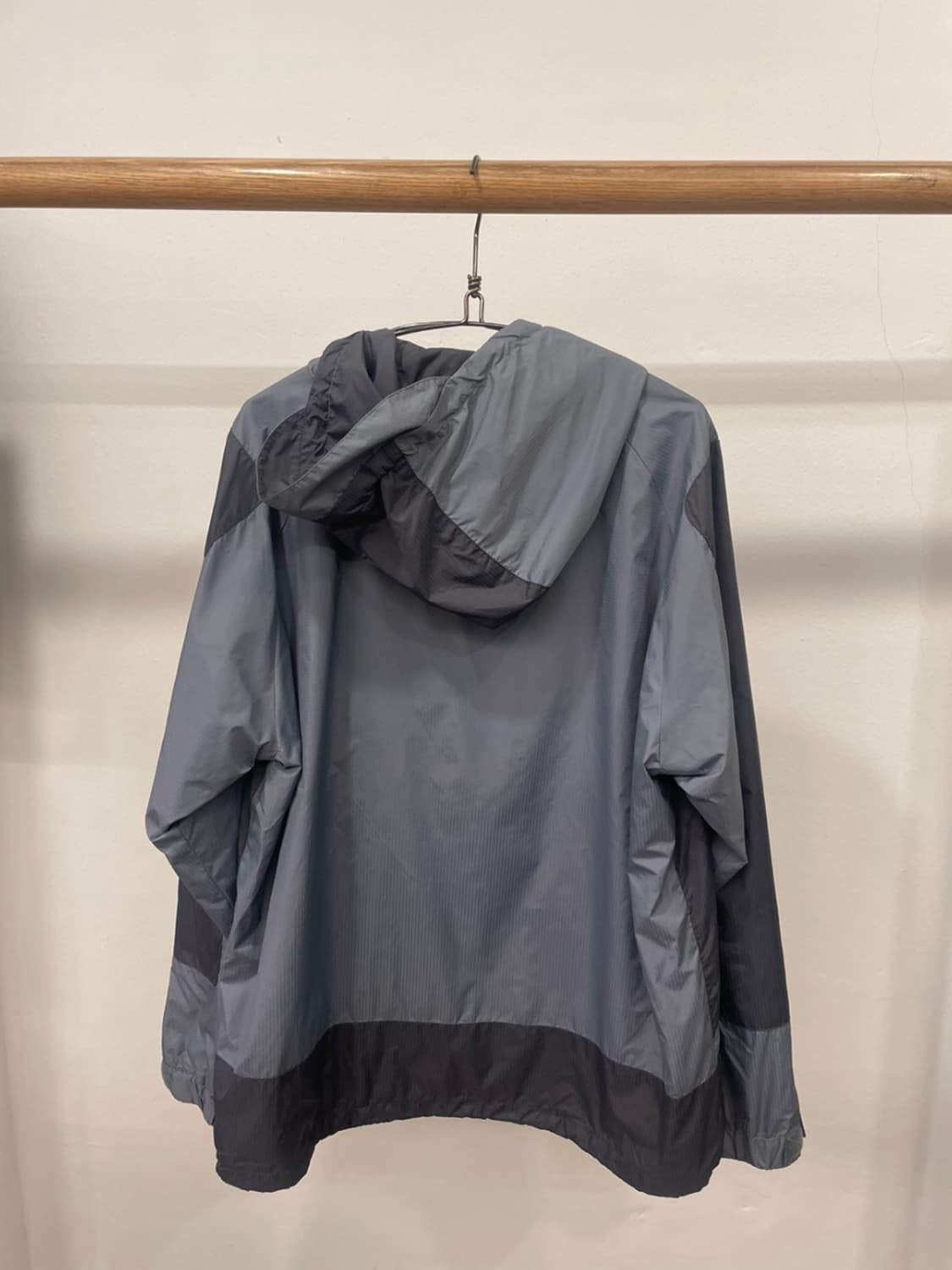 BEAMS HEART CHARCOAL WIND JACKET 상품이미지1