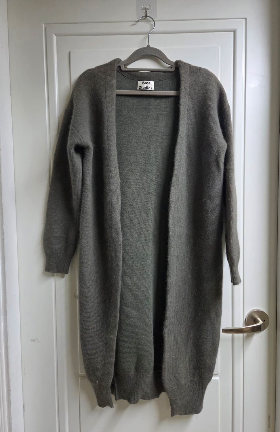 아크네스튜디오 롱가디건 입니다 상품이미지1