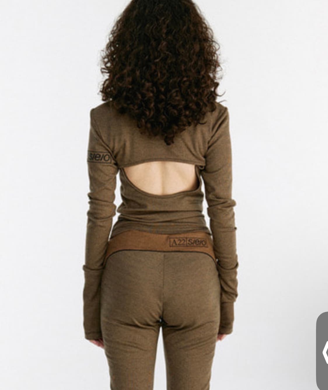 에스이오 디바이디드 파이핑 탑 블랙 2사이즈 상품이미지3