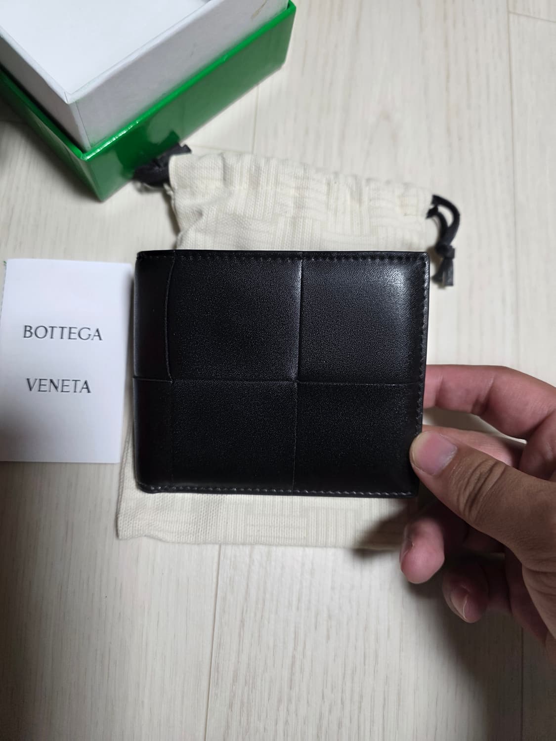 [새상품급,풀구성]보테가베네타 맥시 반지갑 블랙 상품이미지2