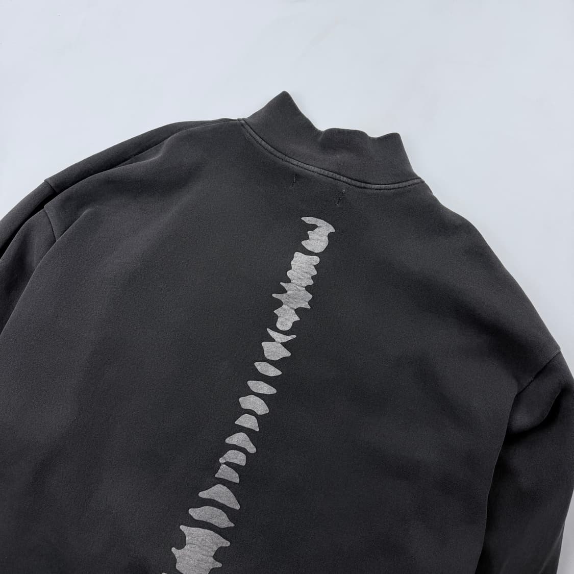 에씰미 썬더볼트 하프집업 상품이미지7