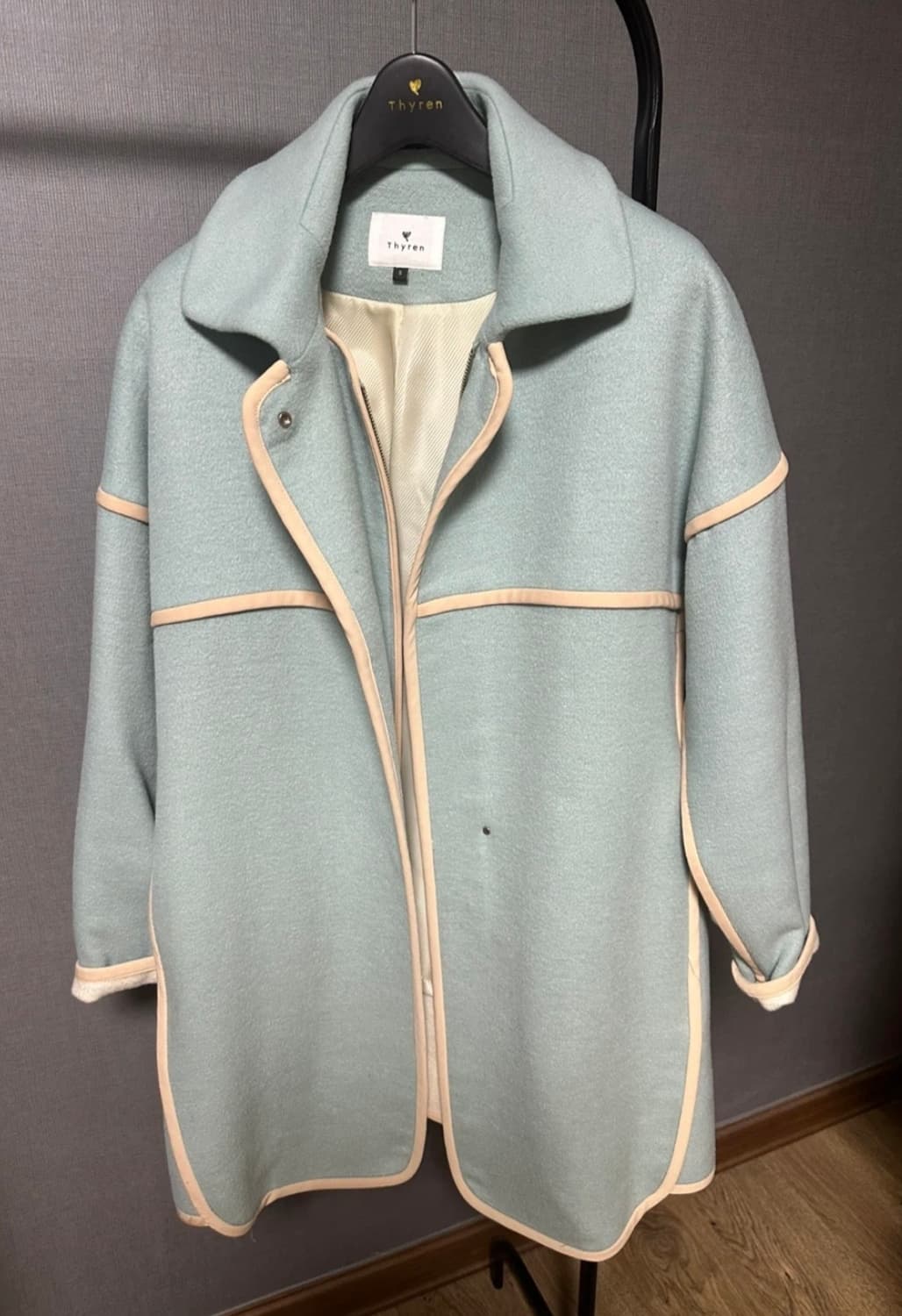 Thyren 코트 S 사이즈 상품이미지1