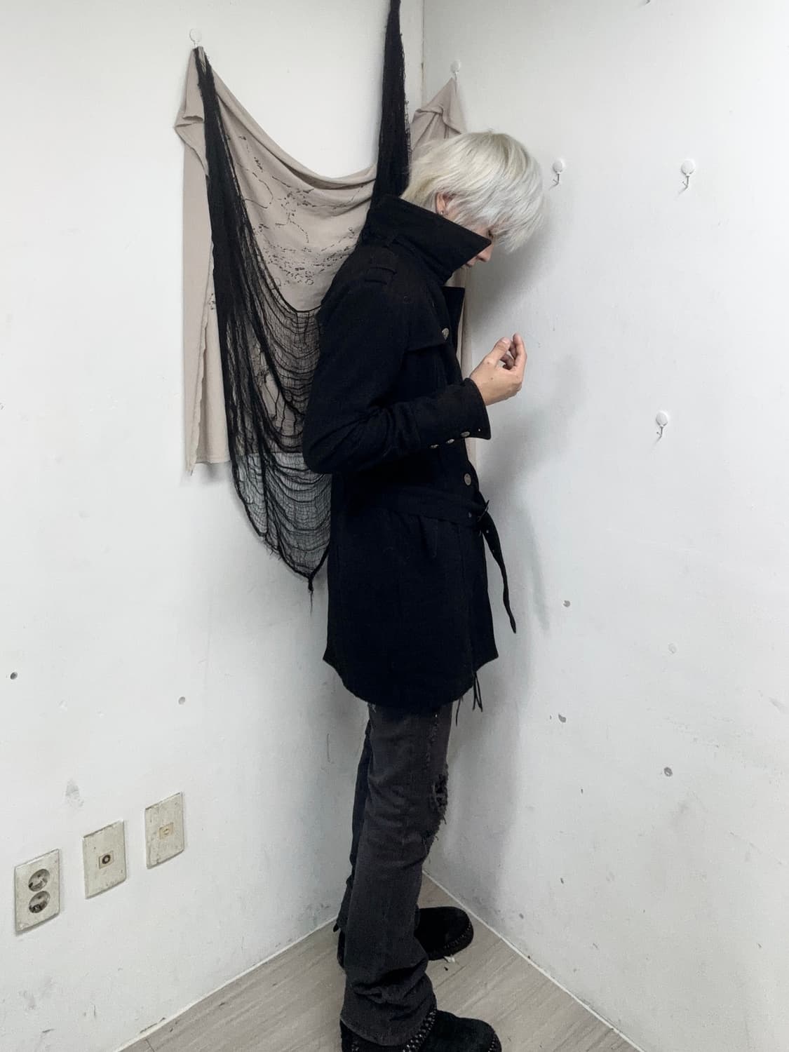 [IN THE ATTIC]Minimal Mood Black Coat 상품이미지3