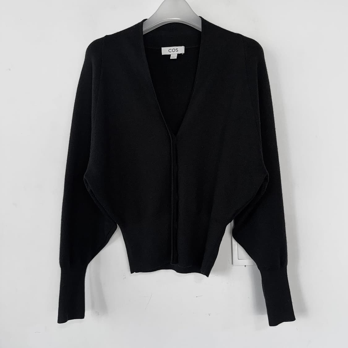 COS 23 웨이스트 브이넥 가디건 상품이미지2