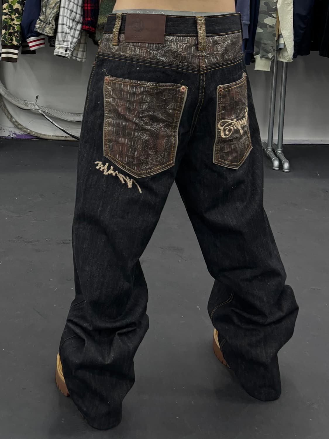 쿠지 올드스쿨 뱀피 데님팬츠 상품이미지4