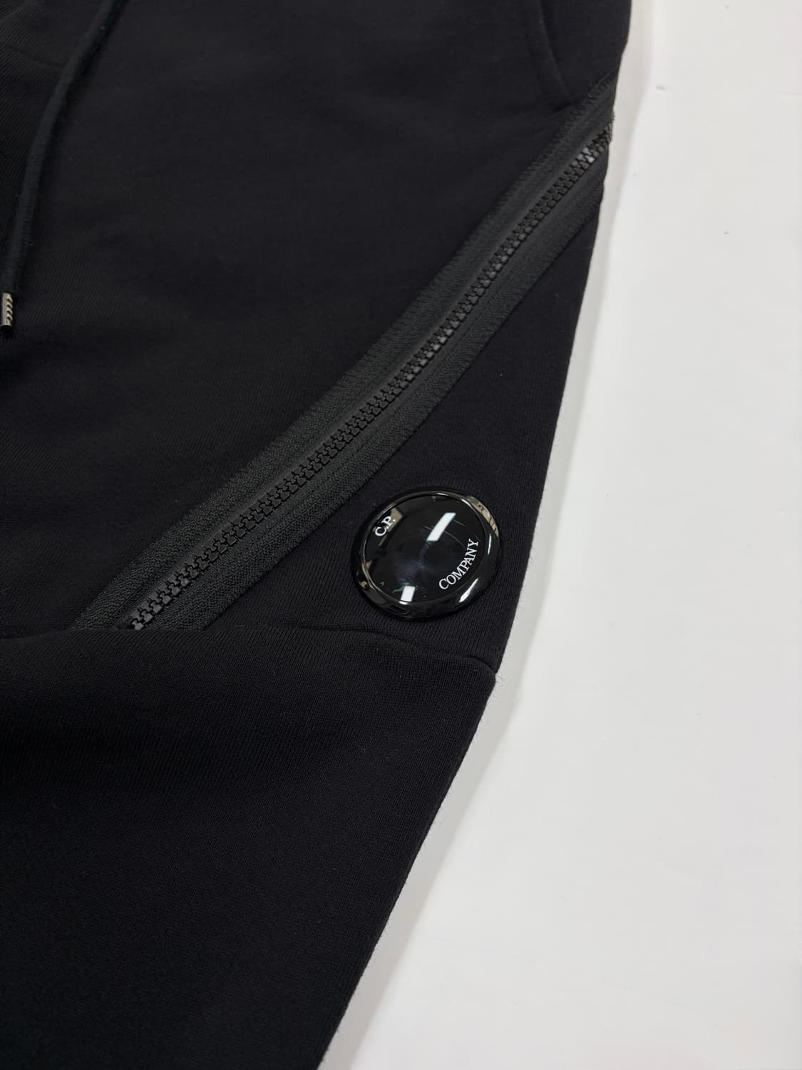 C.P. Company 다이애그널 블랙 테크 조거팬츠 상품이미지2