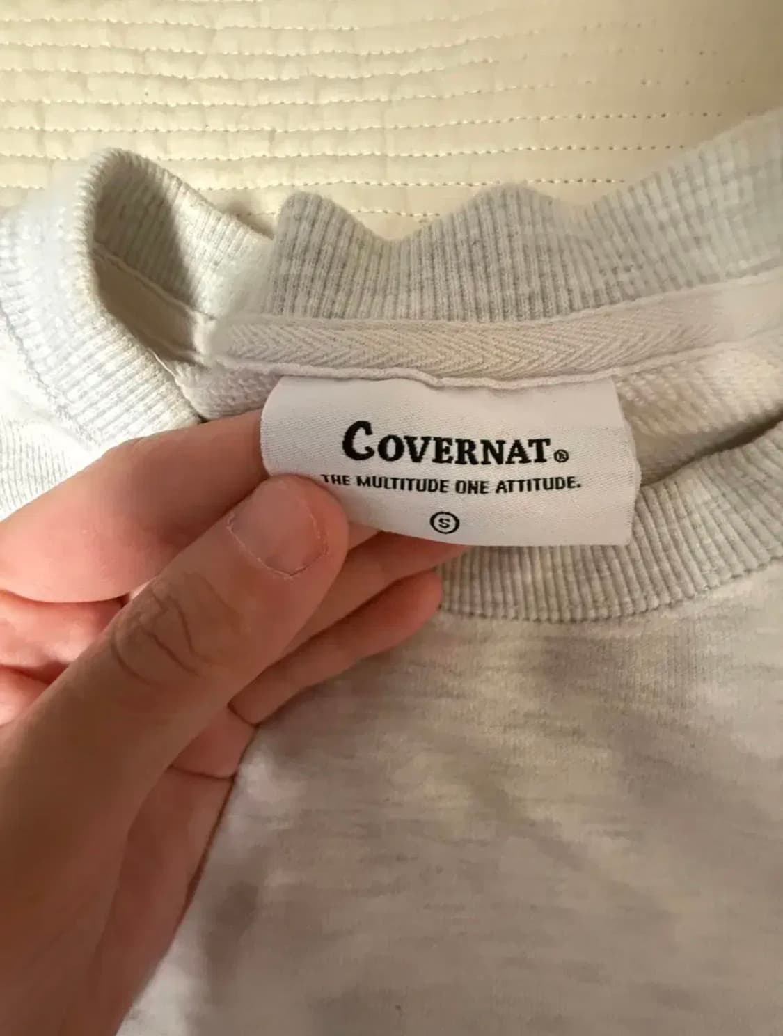 커버낫 맨투맨 아치로고 화이트S 상품이미지3