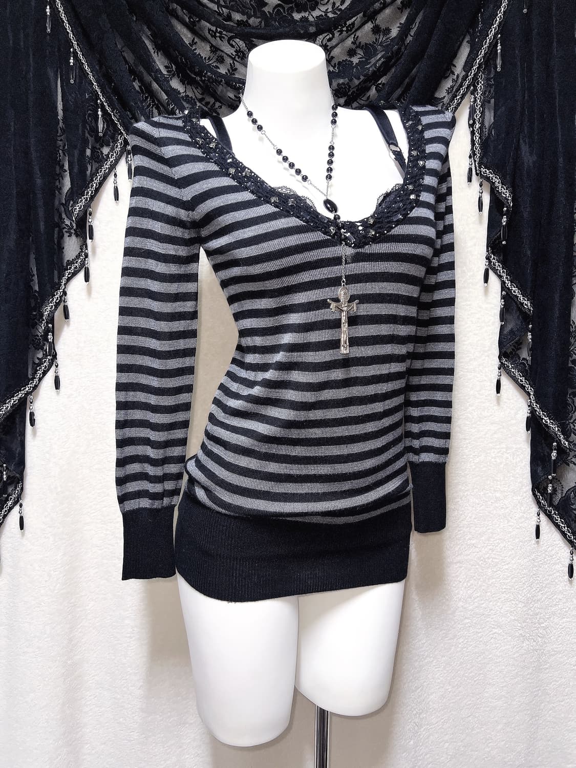 오네갸루 고스펑크 브이넥 스트라이프 비즈 니트 오프숄더 미니원피스 섹시 상품이미지2