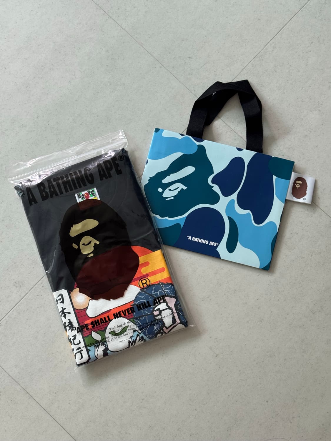 새상품) 베이프 반팔 XL 상품이미지1