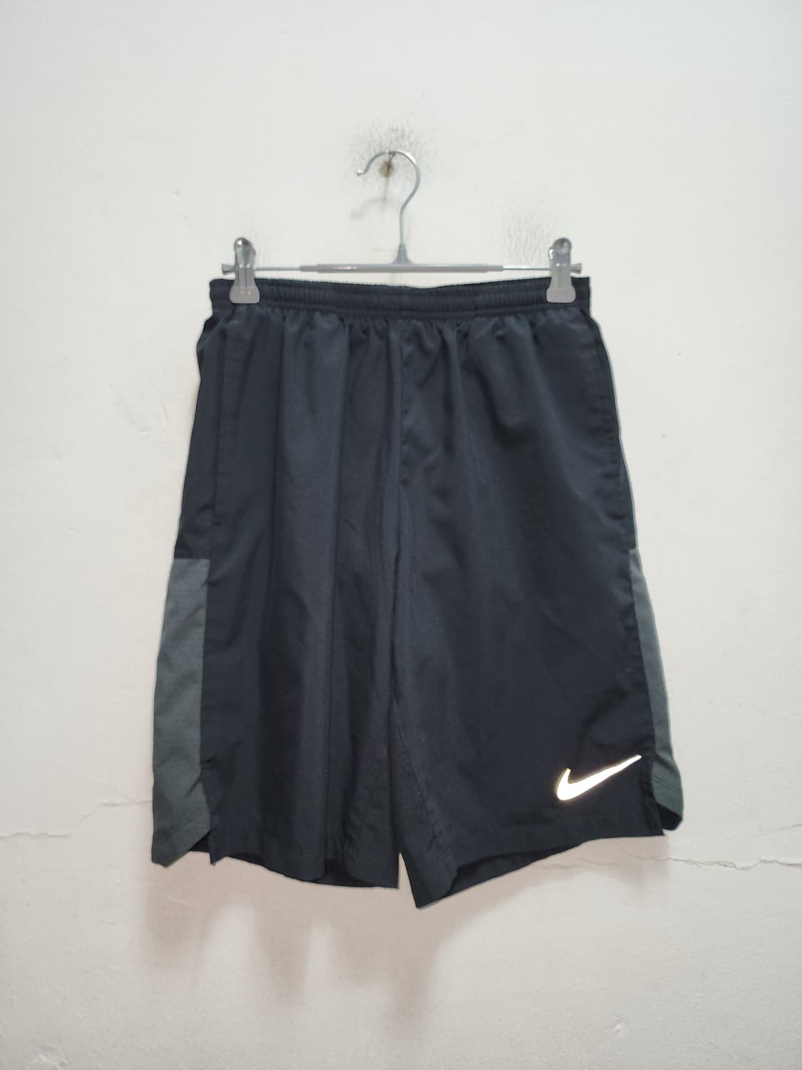 나이키 리플렉티브 드라이핏 기능성 숏츠  상품이미지1