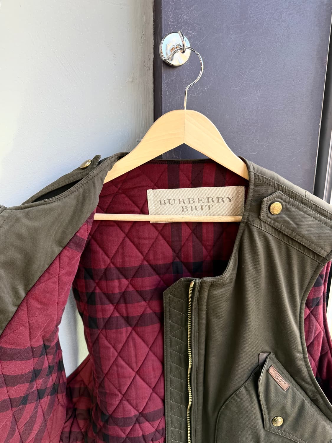55/ 버버리 브릿 견장 패딩 베스트 자켓 상품이미지6