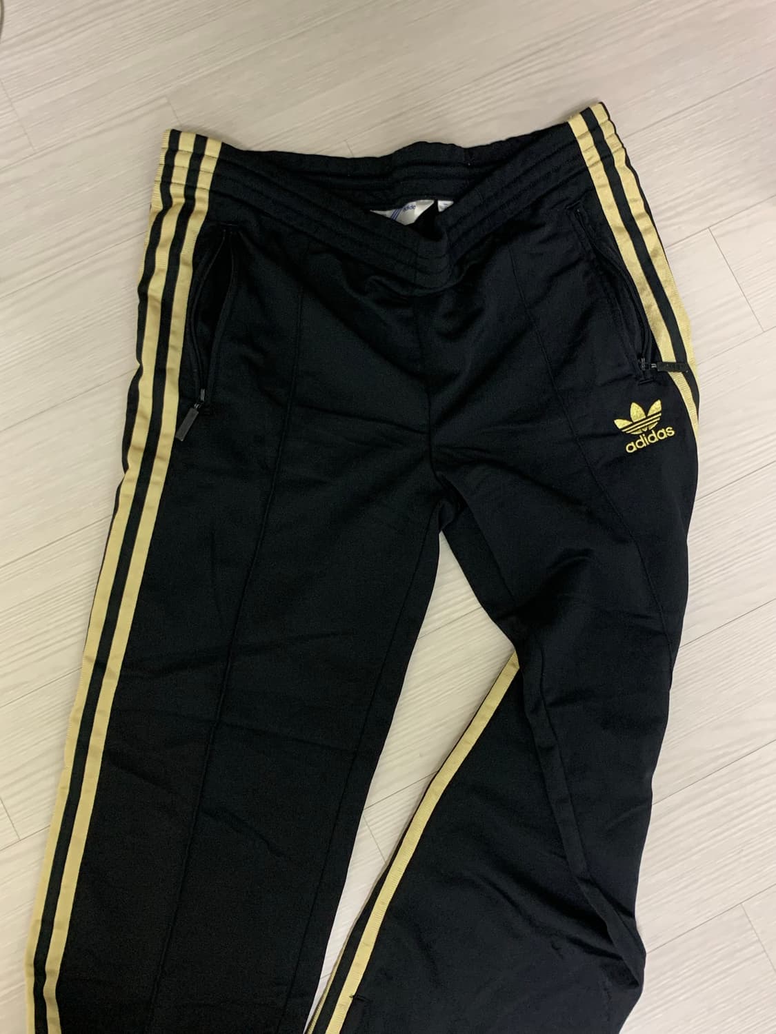 아디다스 검금 트랙팬츠 상품이미지1