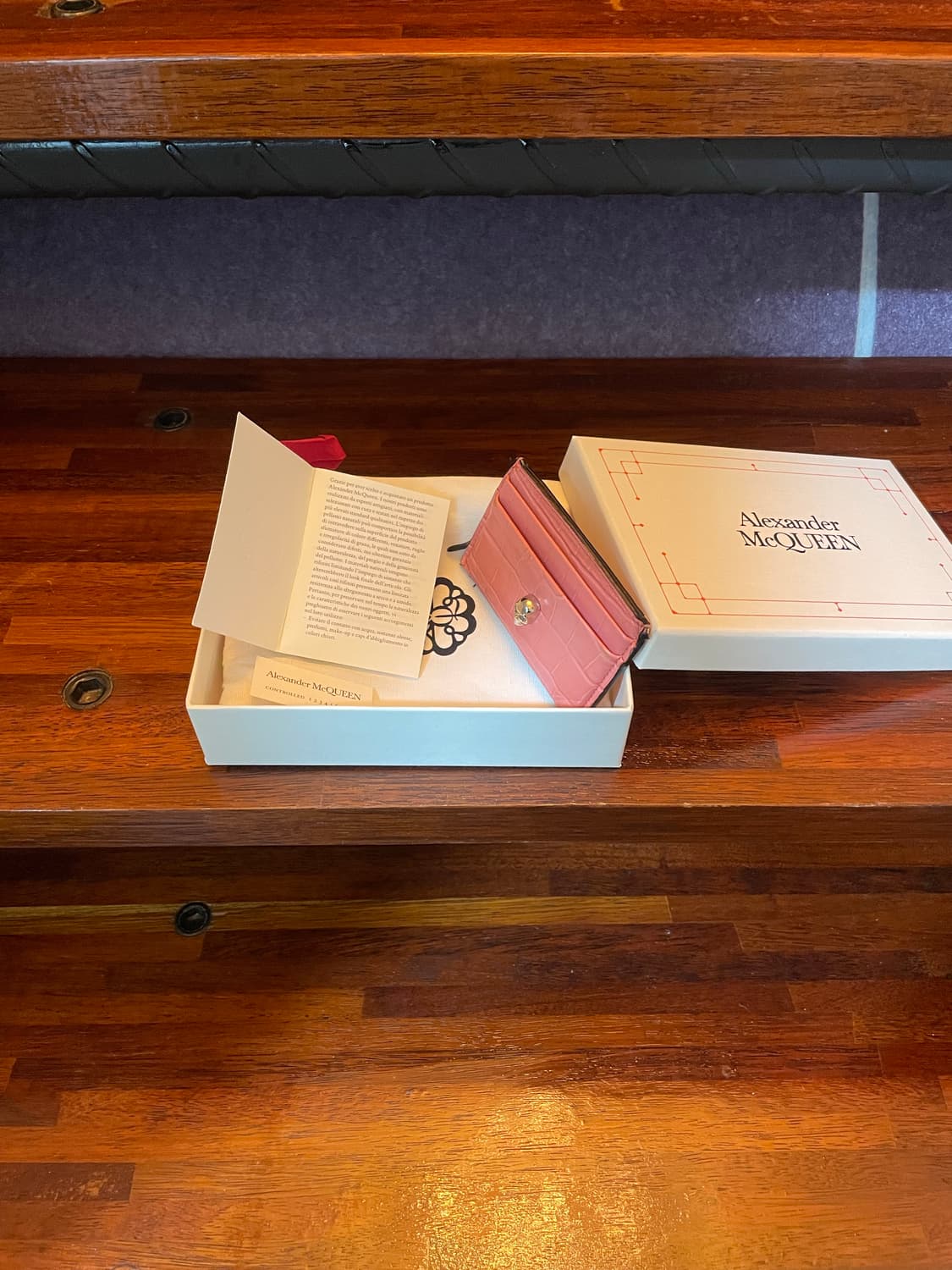 알렉산더 맥퀸 핑크 카드지갑(손상) 풀세트 상품이미지1