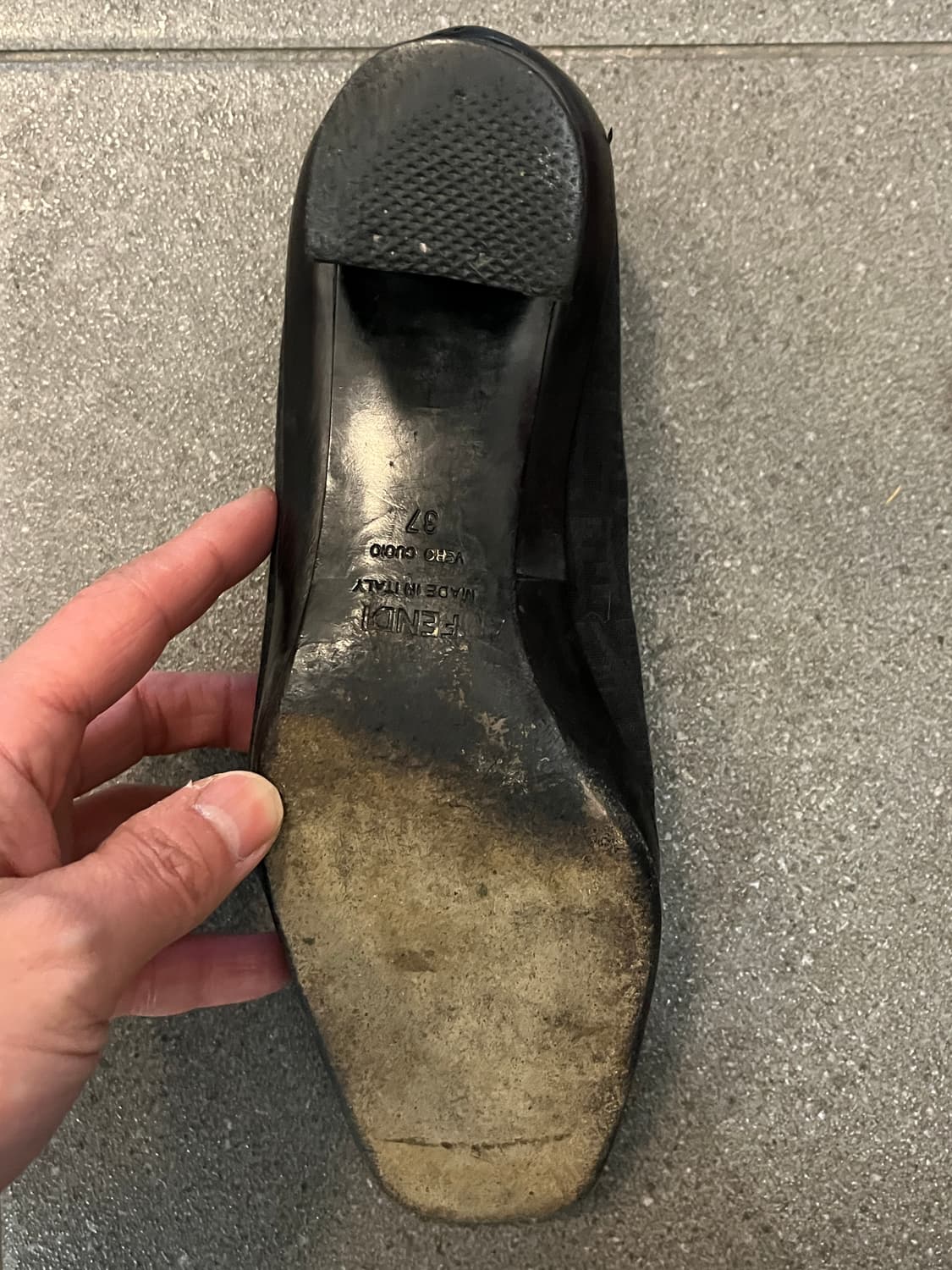 펜디 주카 펌프스 힐  상품이미지4