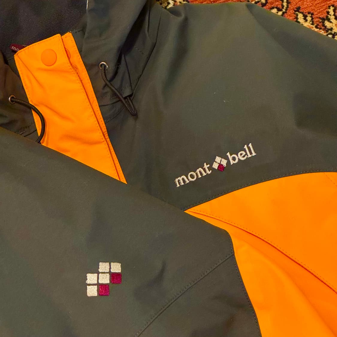 몽벨 재팬 고어텍스 바람막이 투톤자켓 (L-XL) 상품이미지3