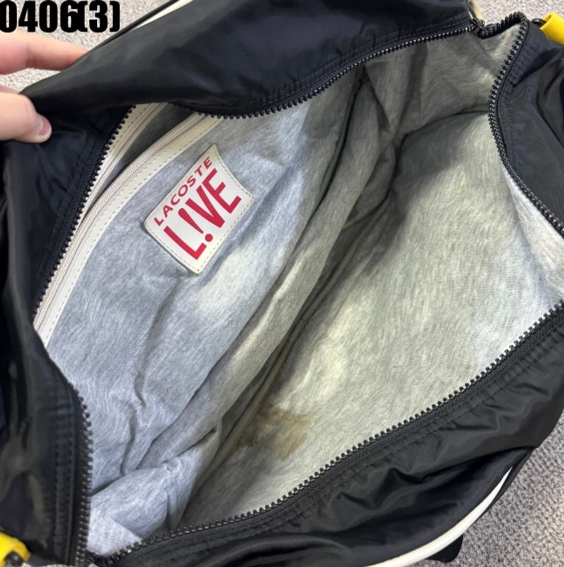 라코스테 크로스백 상품이미지3