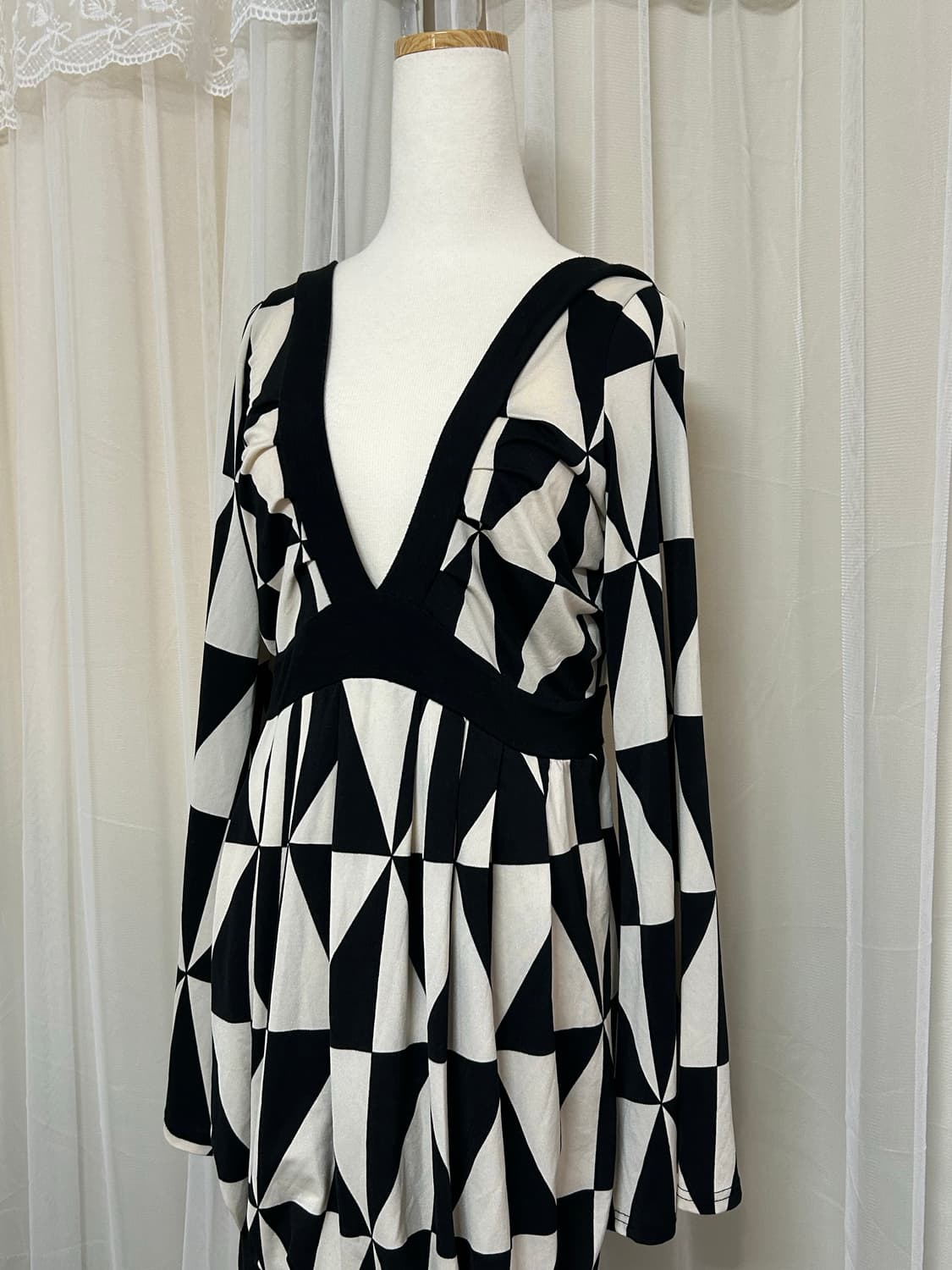 오네갸루 뒷트임 원피스 아게하 헤이세이 상품이미지3