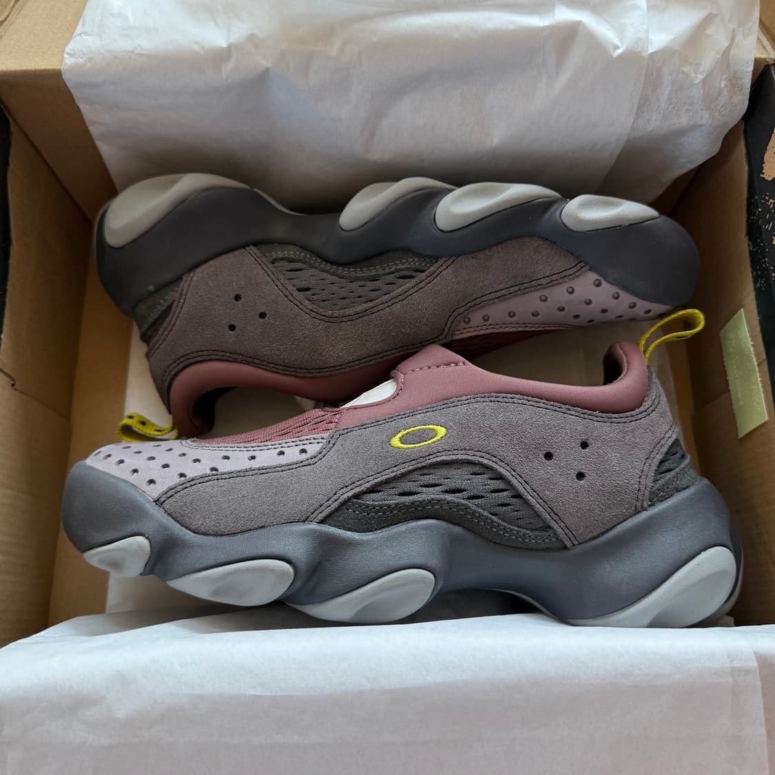 240 오클리 팩토리팀 x 브레인데드 플래시 샌들 로즈 토프 상품이미지1